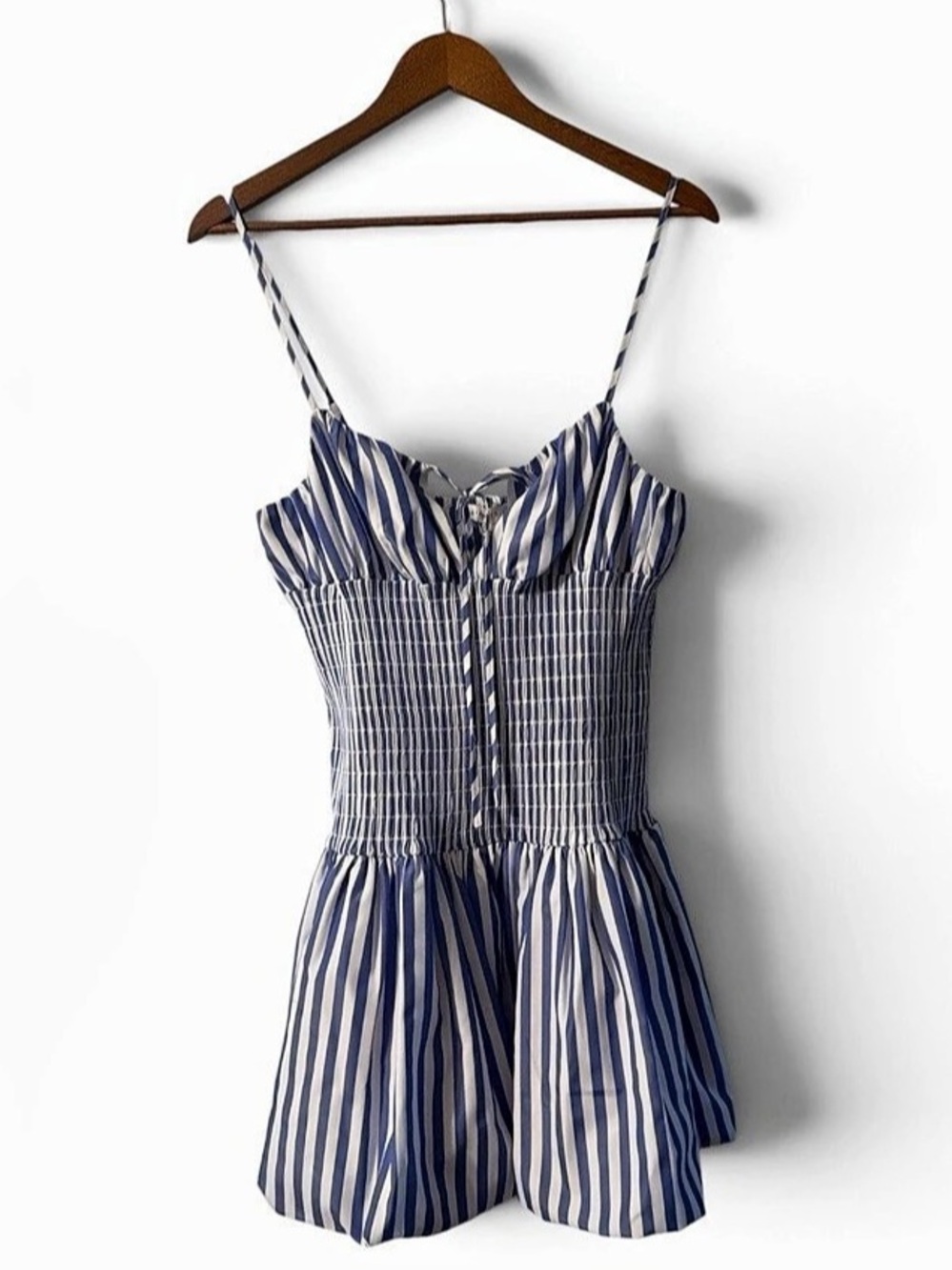 Coastal Gianni Bini Striped Smocked Mini Dress Large Blue White Tie Front NWT